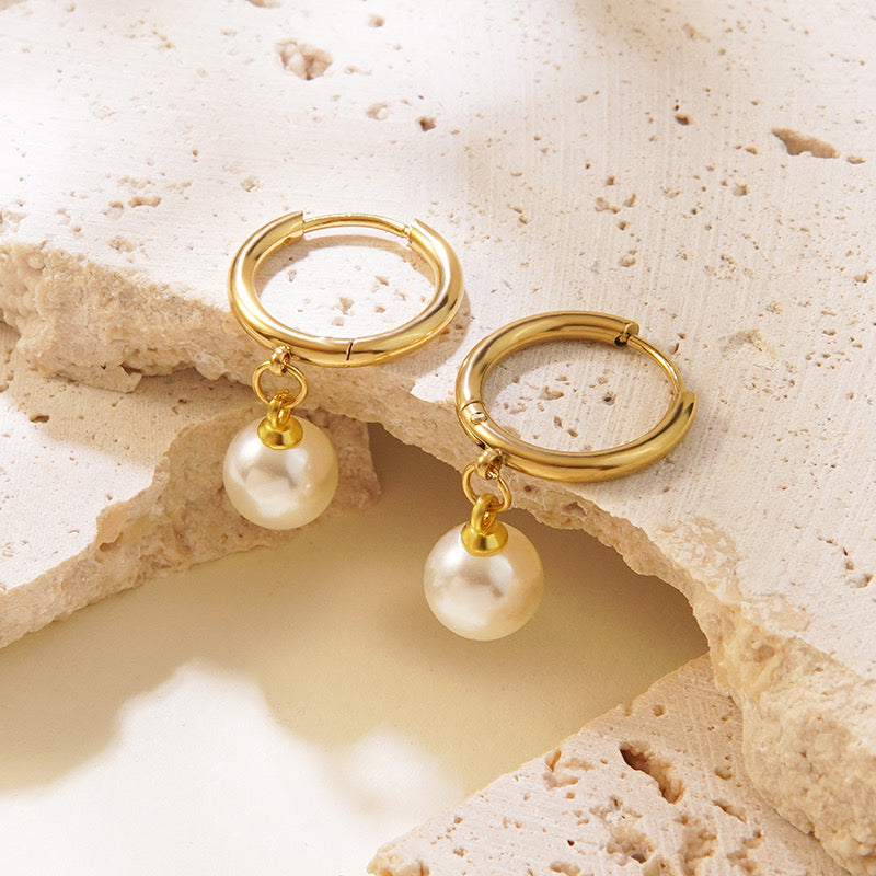 Amore Pearl Hoops